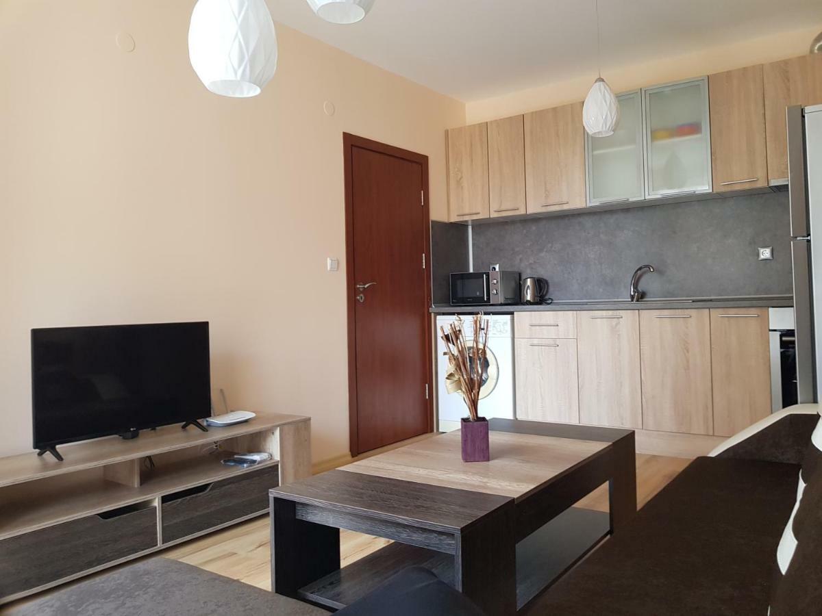 Victorio Lux Apartments Sveti Vlas Bagian luar foto