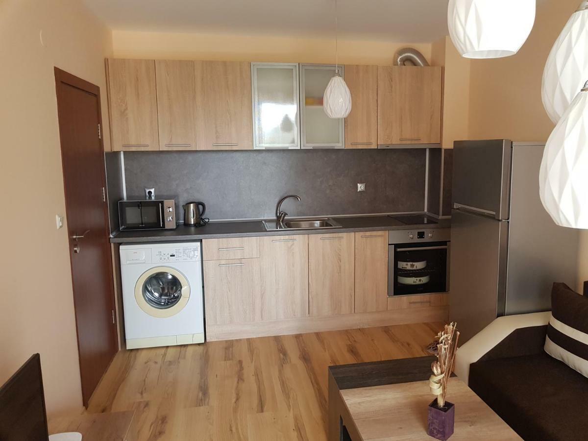 Victorio Lux Apartments Sveti Vlas Bagian luar foto